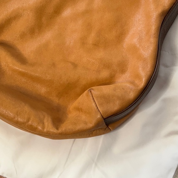 Rough & Tumble Leather Bag - Picture 3 of 14